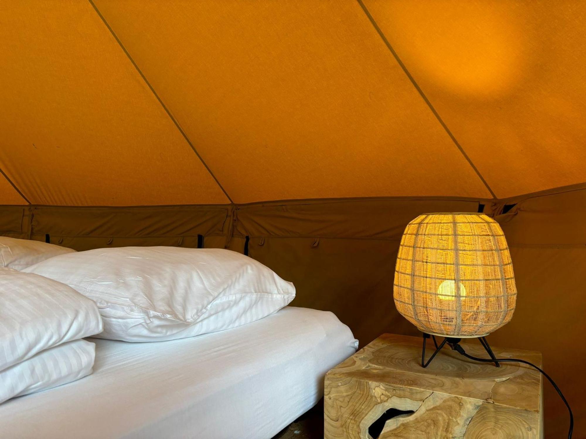 Glamping BIVAK - Urban Gardens Gent Hotel Bagian luar foto