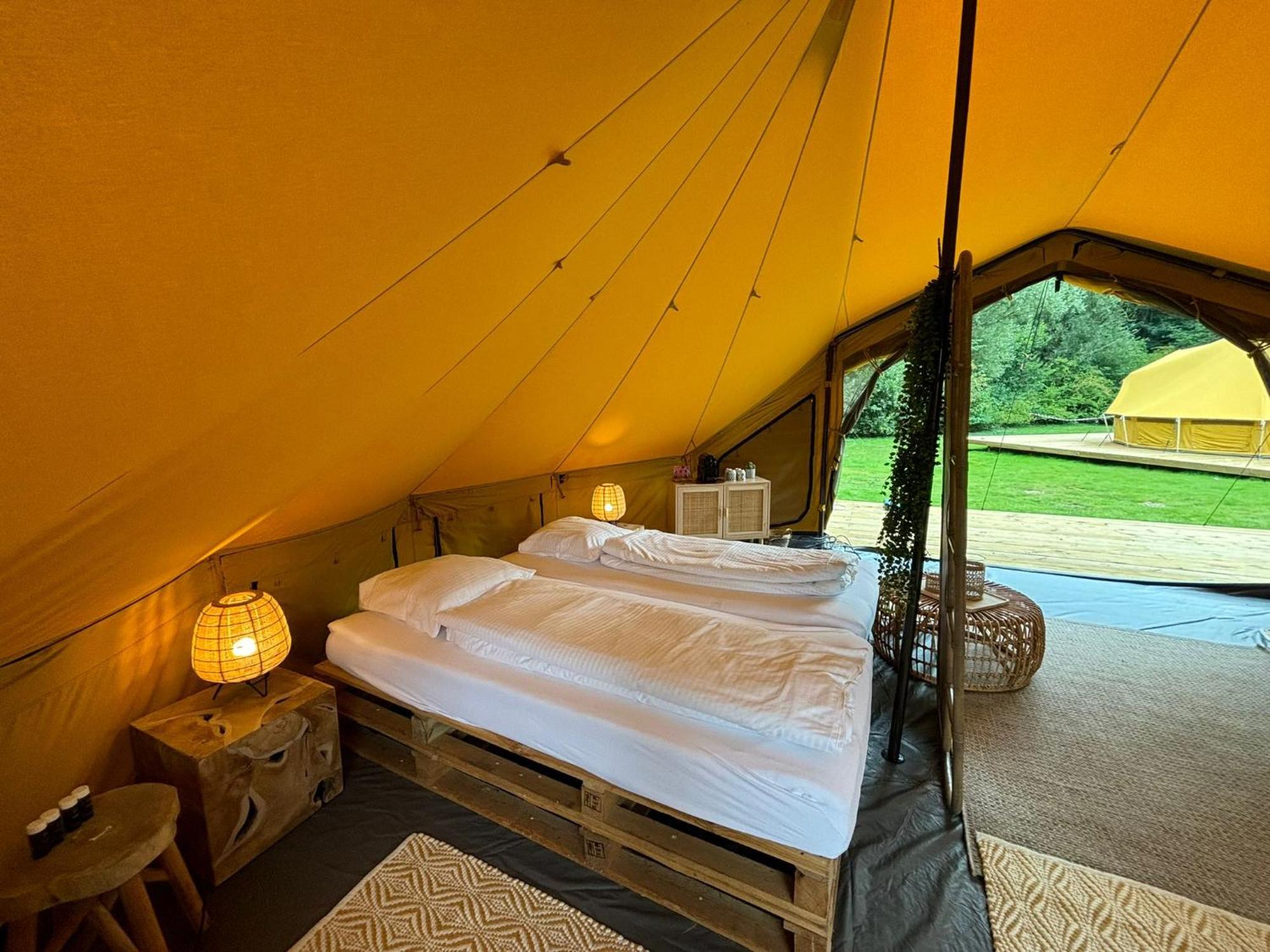 Glamping BIVAK - Urban Gardens Gent Hotel Bagian luar foto